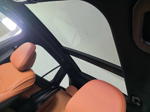 New 2027 Mercedes-Benz GLC 300 image 9