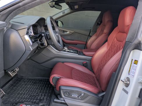 Certified 2024 Audi SQ8 Prestige w/ Prestige Package image 22