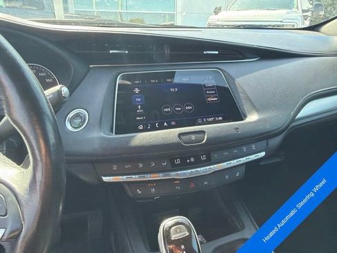 Used 2020 Cadillac XT4 Premium Luxury AWD/4WD image 14