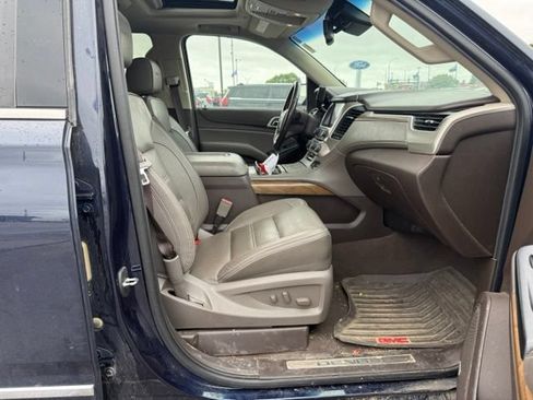 Used 2019 GMC Yukon XL Denali w/ Open Road Package AWD/4WD image 13