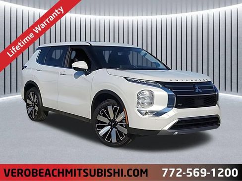 New 2026 Mitsubishi Outlander SE FWD image 1