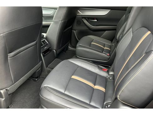 Certified 2025 MAZDA CX-90 3.3 Turbo w/ Premium Plus Pkg image 14