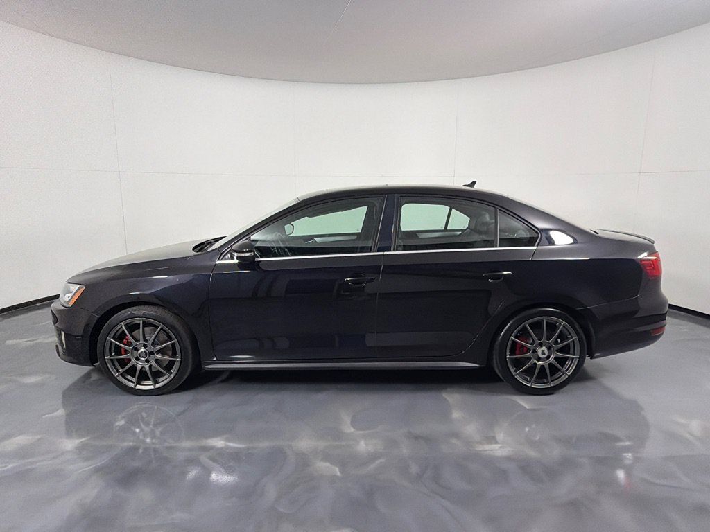 Used 2013 Volkswagen Jetta GLI FWD image 8