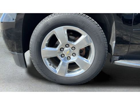 Used 2015 Chevrolet Tahoe LTZ AWD/4WD image 34