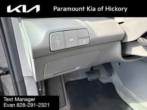 Used 2023 Hyundai Elantra SEL w/ Convenience Package FWD image 16