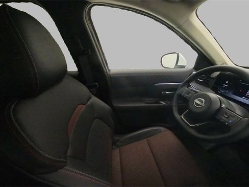 New 2025 Nissan Kicks SR w/ Illumination Package image 22