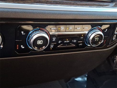 Used 2024 GMC Sierra 1500 SLE image 15