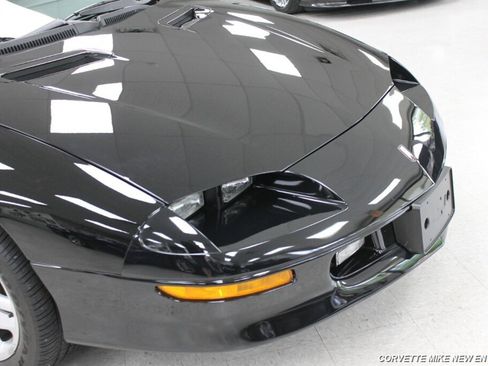 Used 1995 Chevrolet Camaro Z28 image 13