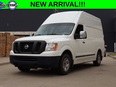 Used 2018 Nissan NV 2500 SV RWD image 1