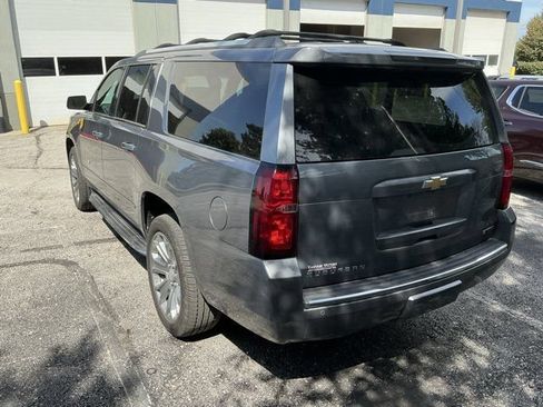 Used 2018 Chevrolet Suburban Premier AWD/4WD image 12