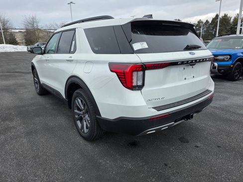 New 2026 Ford Explorer Active w/ Active Comfort Package image 3