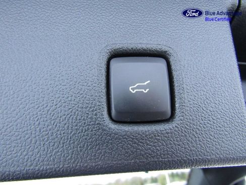 Certified 2023 Ford Escape ST-Line Elite AWD/4WD image 14