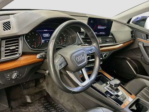 Used 2023 Audi Q5 2.0T Premium w/ Convenience Package AWD/4WD image 18