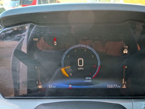 Used 2025 Chevrolet Trax LT w/ LT Convenience Package image 24