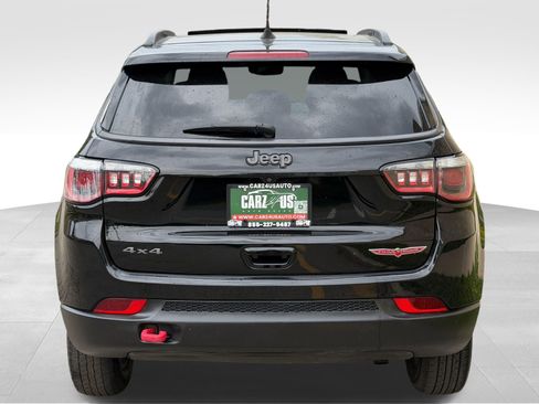 Used 2017 Jeep Compass Trailhawk w/ Leather Interior Group AWD/4WD image 8