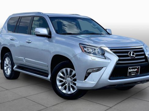 Used 2015 Lexus GX 460 w/ Premium Package AWD/4WD image 3