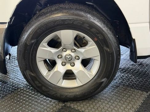 Certified 2024 RAM 1500 Big Horn AWD/4WD image 14