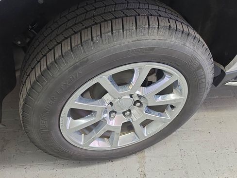 Used 2018 GMC Yukon XL Denali AWD/4WD image 9