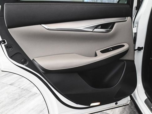 Used 2023 INFINITI QX50 Luxe image 9