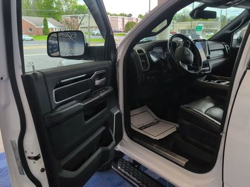 Used 2020 RAM 2500 Laramie w/ Night Edition AWD/4WD image 15