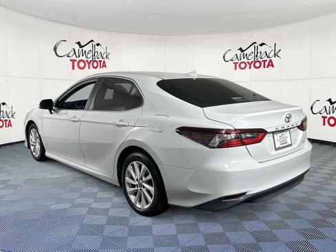 Used 2022 Toyota Camry LE w/ Carpet Mat Package (TMS) FWD image 6