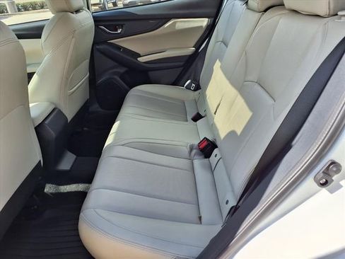 Used 2020 Subaru Impreza 2.0i Limited w/ Popular Package #2 image 9