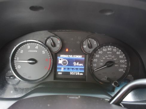 Used 2014 Toyota Tundra SR RWD image 14