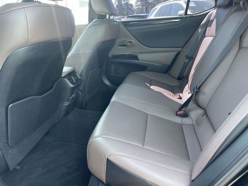 Used 2023 Lexus ES 350 w/ Accessory Package (Z2) FWD image 9