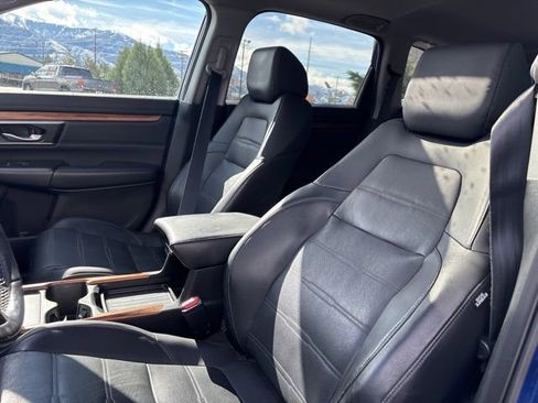 Used 2020 Honda CR-V Touring image 11