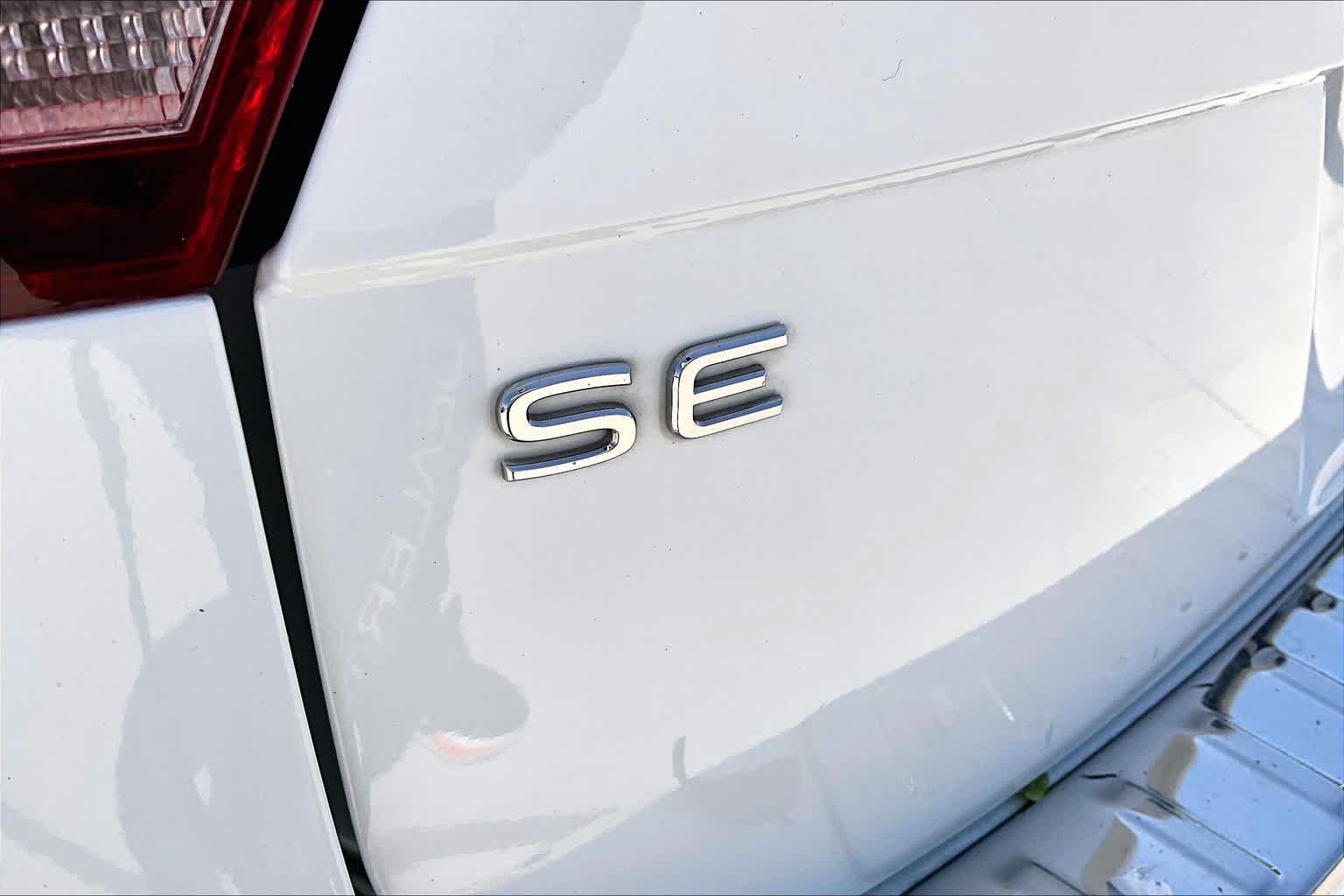 Used 2022 Volkswagen Tiguan SE FWD image 59