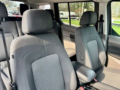 Used 2020 Ford Transit Connect XLT image 21