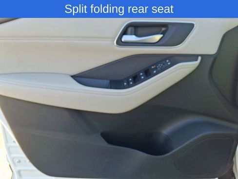 Used 2021 Nissan Rogue SV w/ Premium Package image 15