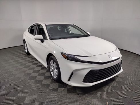 New 2026 Toyota Camry LE FWD image 1