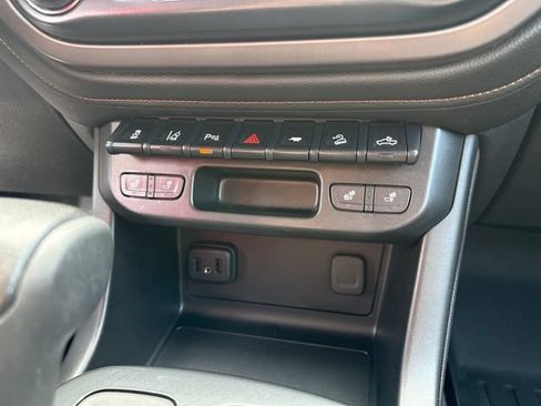 Used 2021 GMC Canyon AT4 w/ Driver Alert Package AWD/4WD image 32