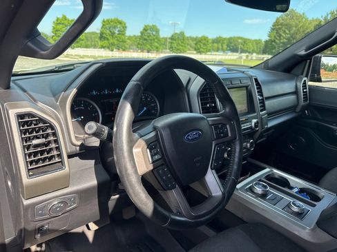 Used 2019 Ford Expedition Max XLT AWD/4WD image 15