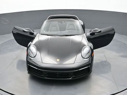 Used 2021 Porsche 911 AWD/4WD image 28