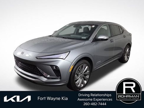 Used 2025 Buick Envista Avenir FWD image 1