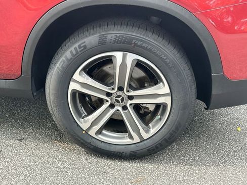 Used 2019 Mercedes-Benz GLC 300 w/ Parking Assistance Package image 20