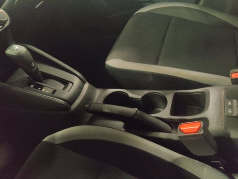 Used 2025 Nissan Versa S FWD image 26