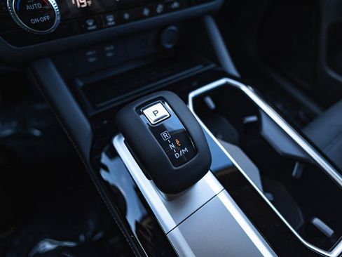 New 2026 Mitsubishi Outlander SE image 16