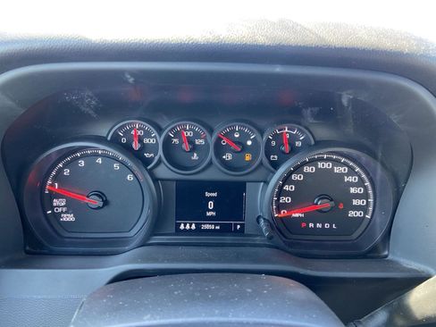 Used 2024 GMC Sierra 1500 Pro w/ Graphite Edition AWD/4WD image 9