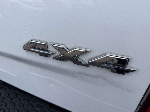 Used 2017 RAM 1500 Express w/ Express Value Package AWD/4WD image 13
