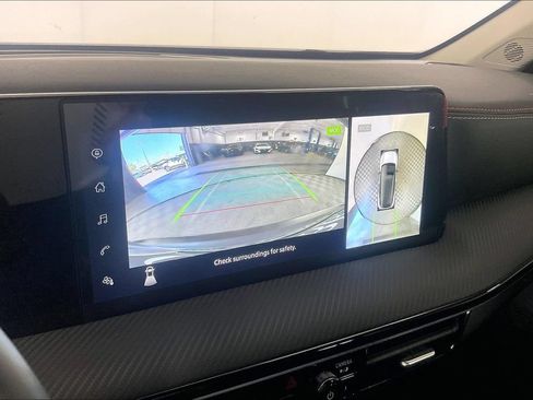 Used 2025 Nissan Kicks SR FWD image 26