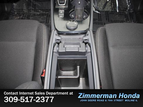 Used 2024 Nissan Rogue S image 17