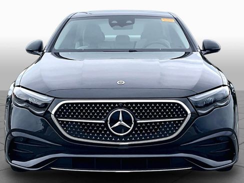 Certified 2025 Mercedes-Benz E 350 4MATIC Sedan image 4