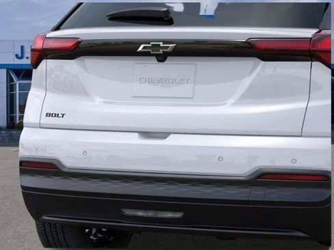 New 2027 Chevrolet Bolt LT FWD image 14