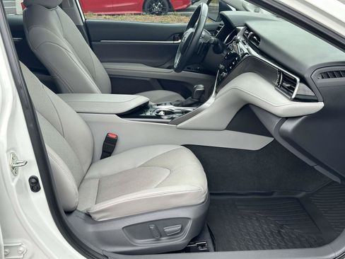 Used 2020 Toyota Camry XSE w/ Driver Assist Package FWD image 6