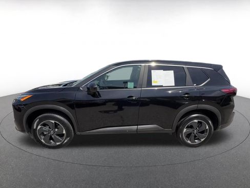 Used 2025 Nissan Rogue SV FWD image 9