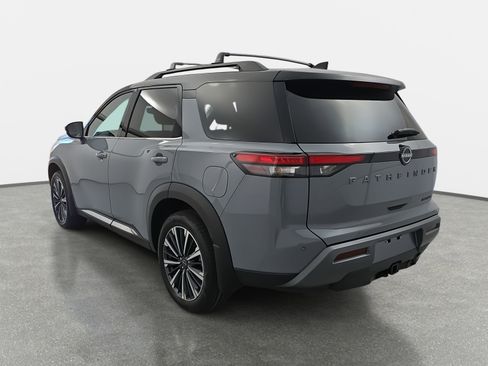 New 2026 Nissan Pathfinder Platinum image 7