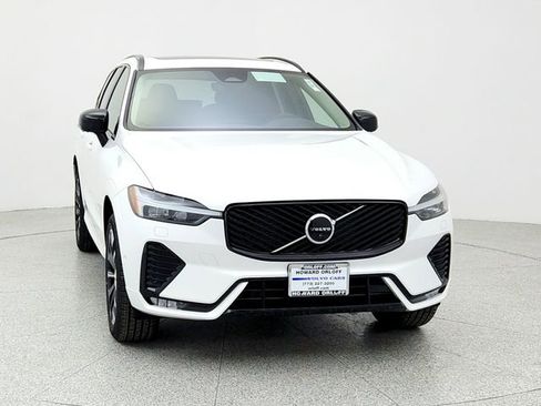 New 2026 Volvo XC60 B5 Plus w/ Climate Package image 2